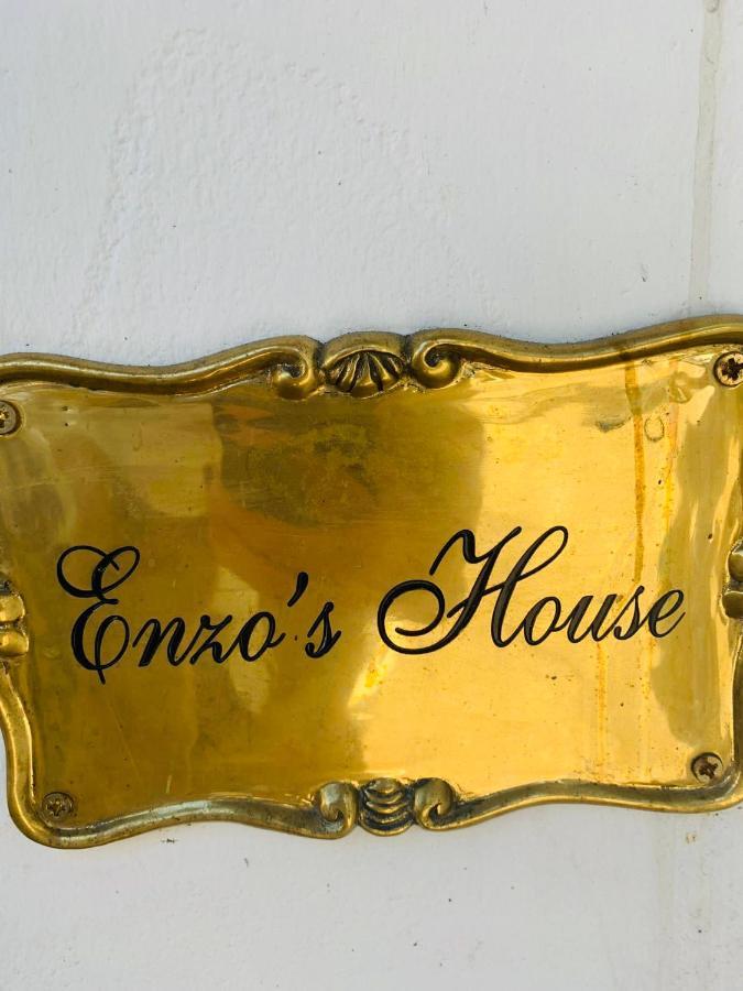 מלון לוקה Enzo'S House מראה חיצוני תמונה