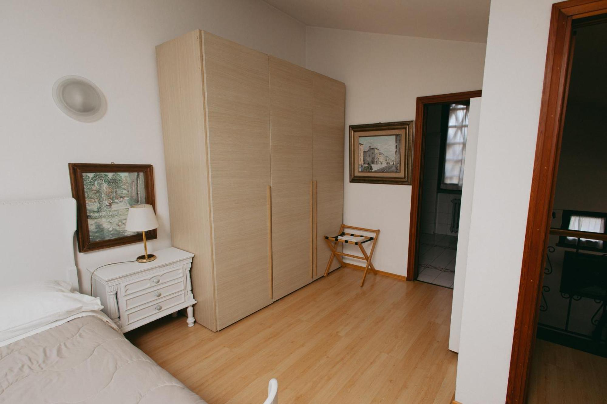 מלון לוקה Enzo'S House מראה חיצוני תמונה